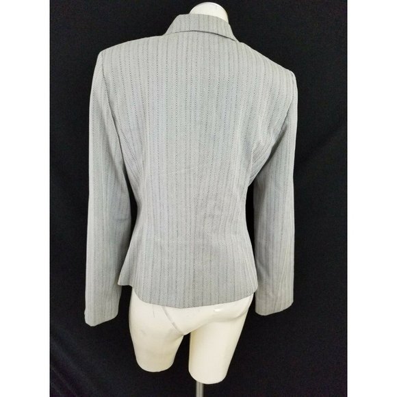 Travis Ayers Size 8 Gray Skirt Suit Blazer Set Out - Picture 4 of 7
